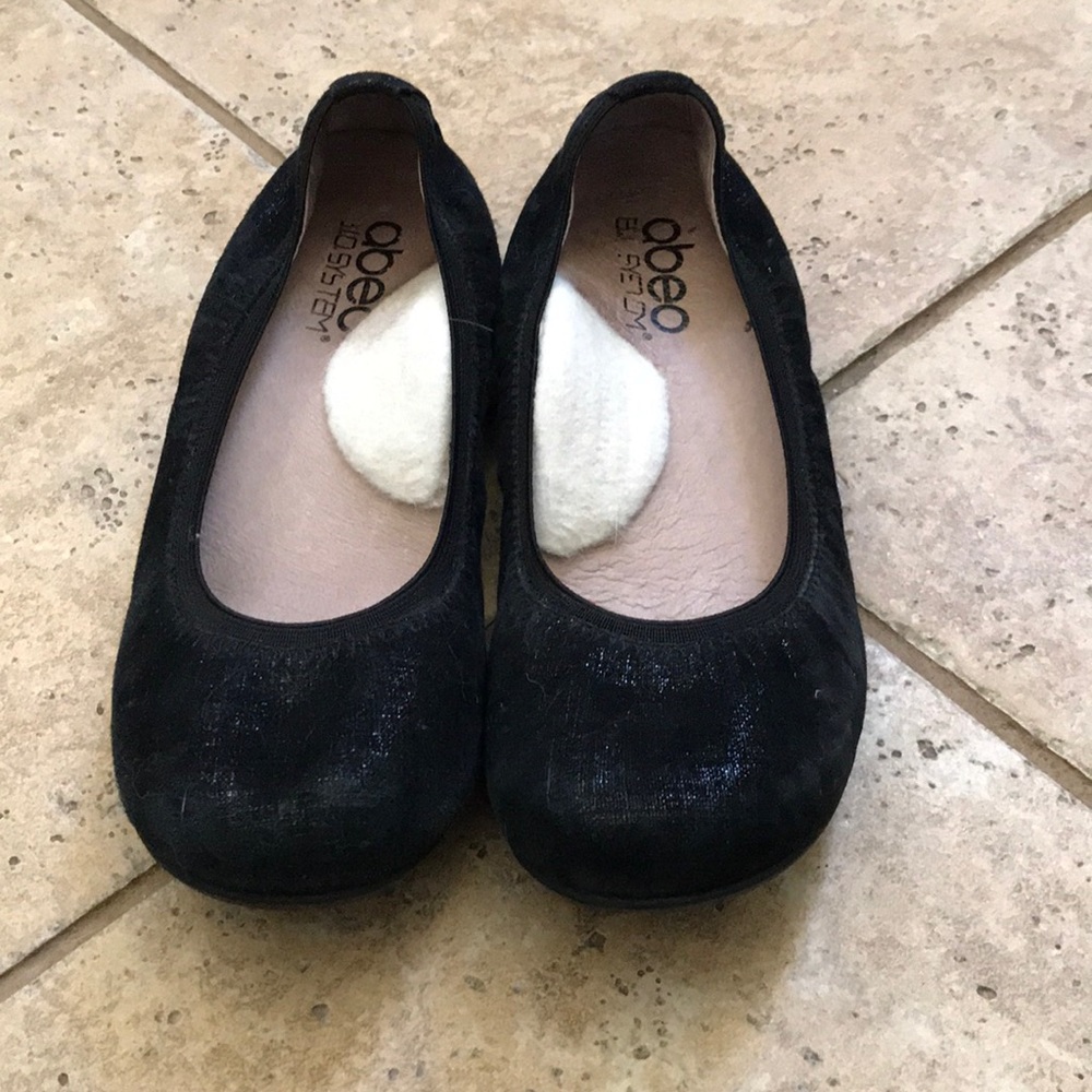 Abeo ballet flats